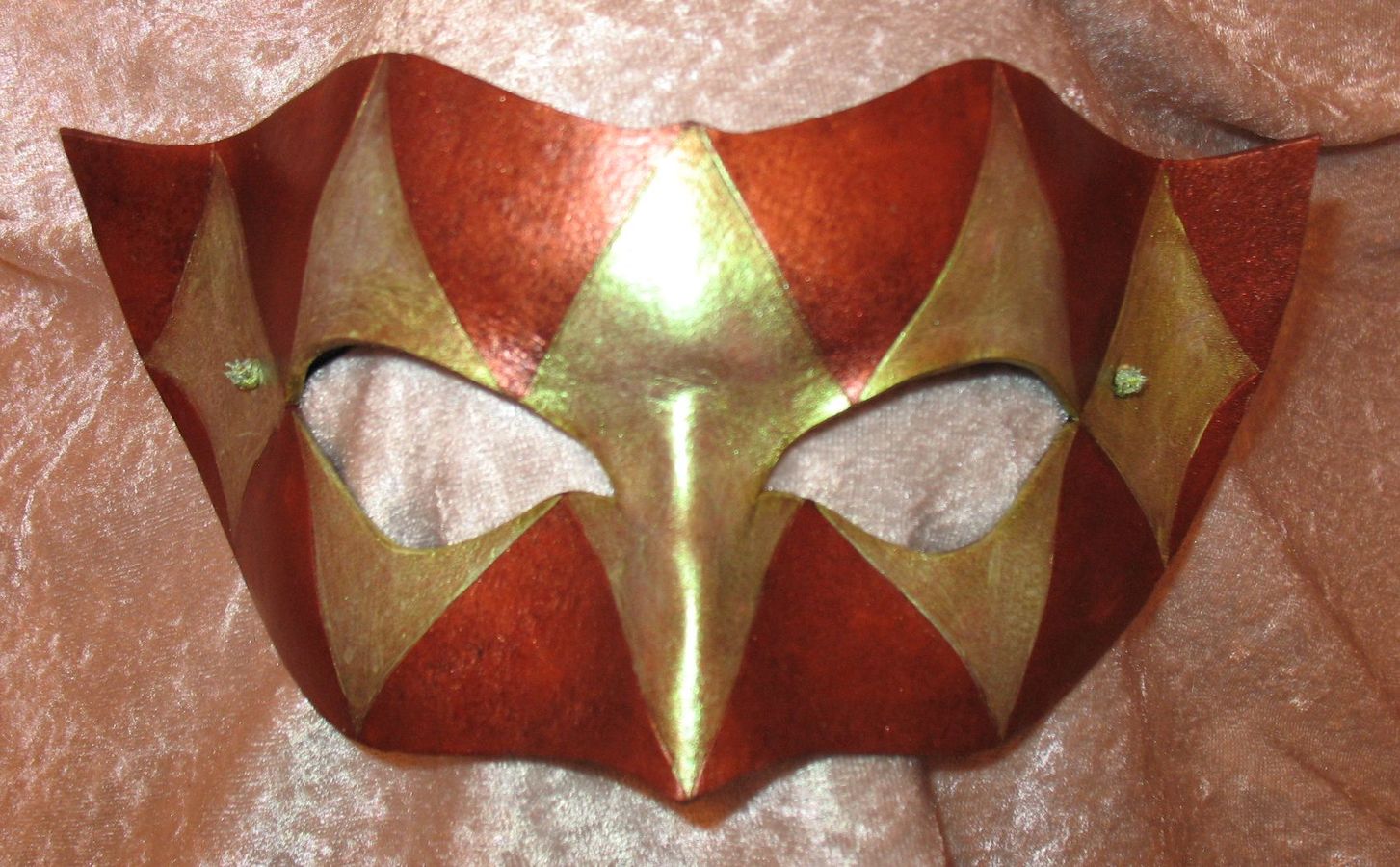 Copper & verdigris Demure Harlequin mask.