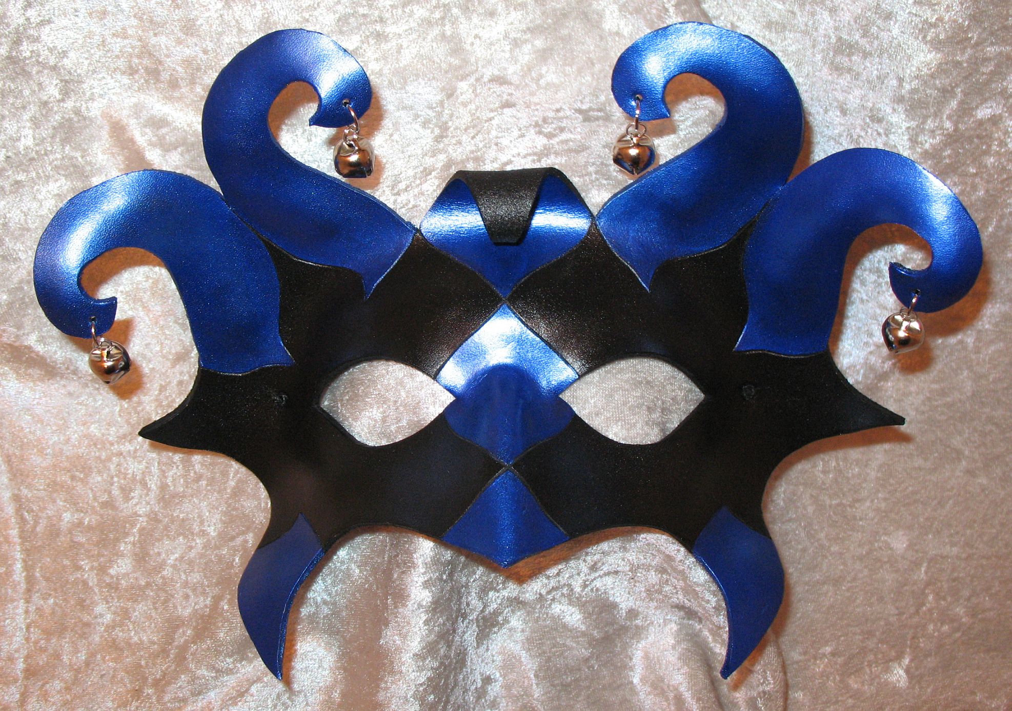 Blue & black Dark Jester mask.