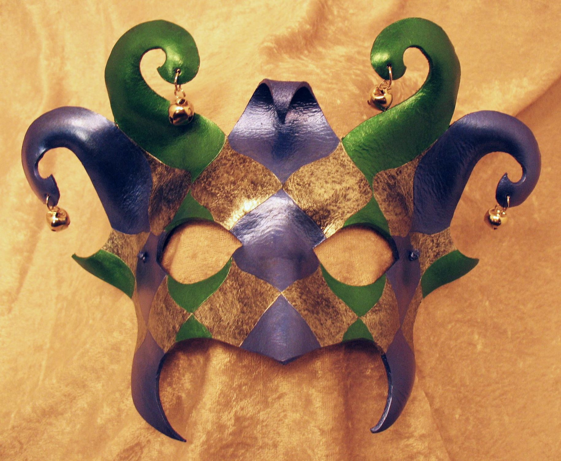 Tri-color blue, green & silver Dark Jester mask.